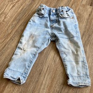Zara baby jeans